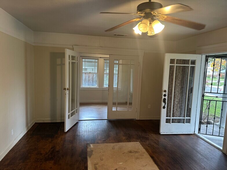 More Photos Of 150 W Stadium Dr, Stockton Apartments For Sale