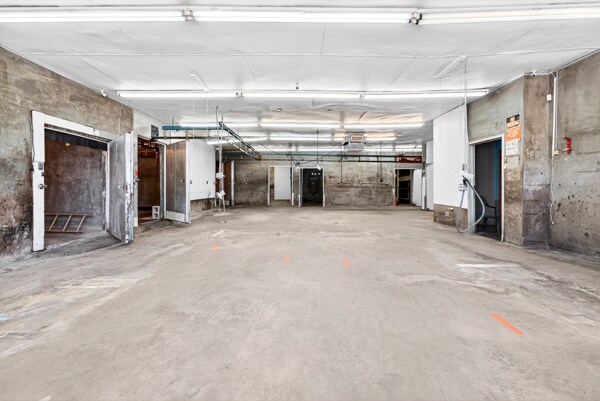 More Photos Of 1416 W Trade St, Charlotte Freestanding For Sale