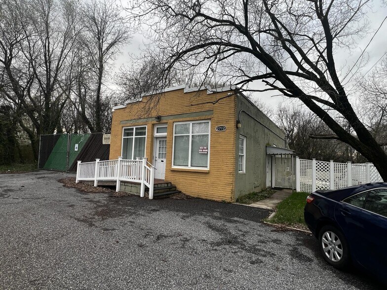 More Photos Of 2712 Sparrows Point Rd, Baltimore Light Manufacturing For Sale