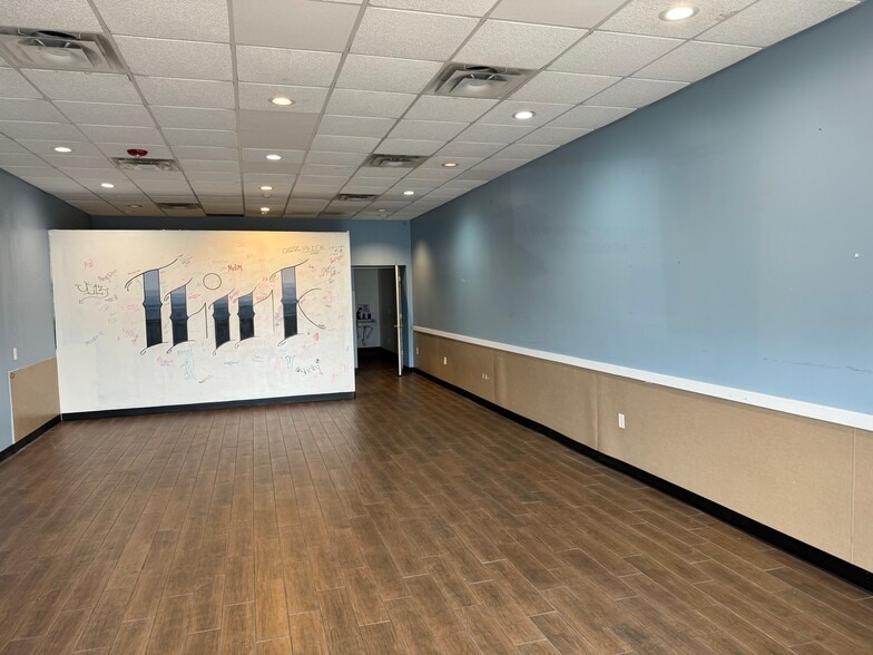 More Photos Of 1309 S Salisbury Blvd, Salisbury Restaurant For Lease