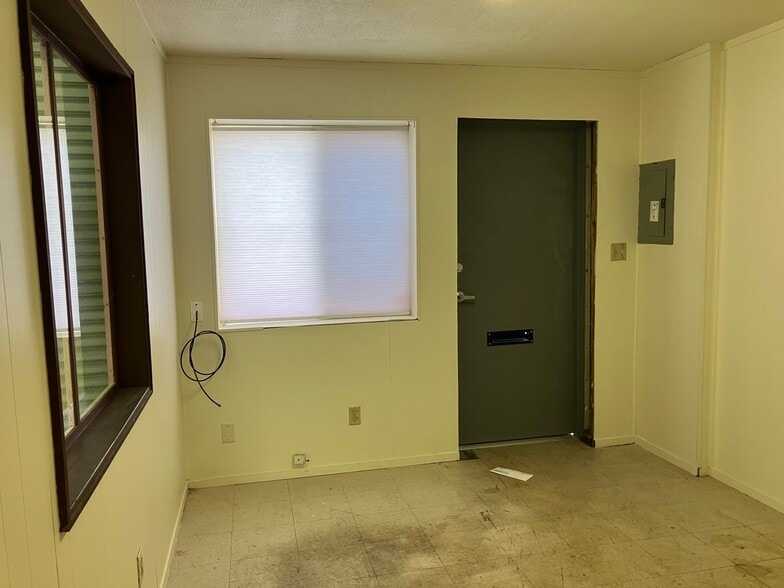 More Photos Of 1201 Pennsylvania Ave, Richmond Warehouse For Lease