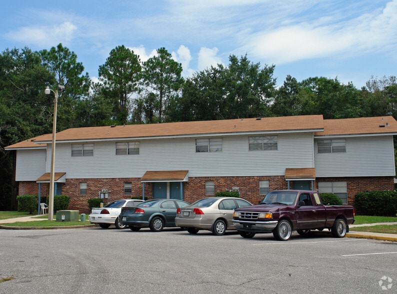 More Photos Of 400 Kelly Mill Rd, Valparaiso Apartments For Sale