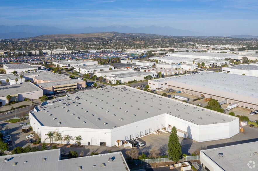 More Photos Of 17528-17588 E Rowland St, City Of Industry Light Distribution For Lease