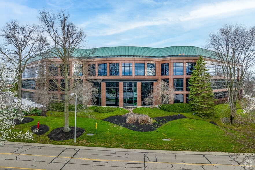 More Photos Of 30 Merchant St, Cincinnati Office For Lease