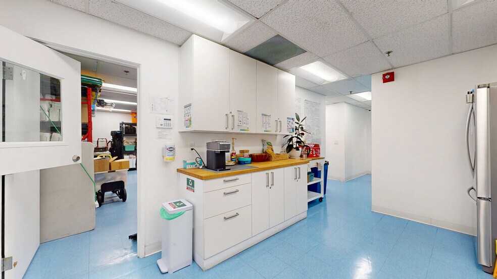More Photos Of 6926 Melrose Ave, Los Angeles Loft Creative Space For Sale