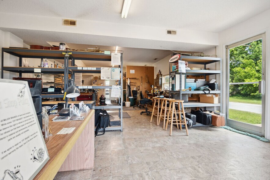 More Photos Of 1212-1216 Gum Branch Rd, Jacksonville General Retail For Sale