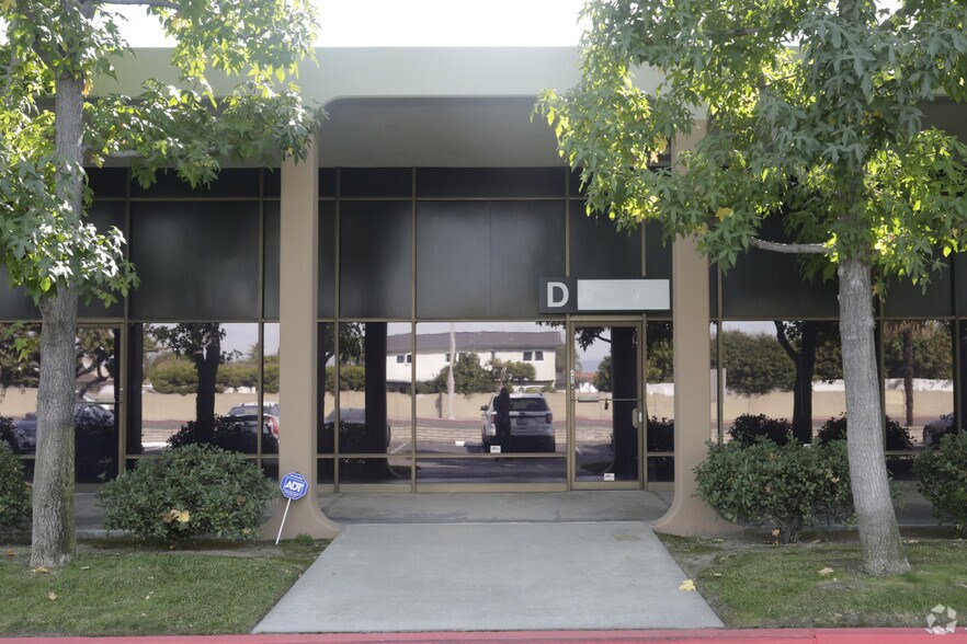 More Photos Of 6800 Orangethorpe Ave, Buena Park Warehouse For Lease