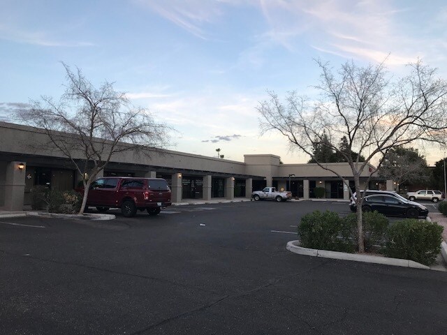 More Photos Of 610 N Gilbert Rd, Gilbert Unknown For Lease