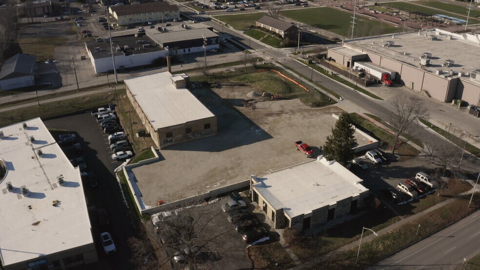 Primary Photo Of 229 W 1st St, Bloomington Restaurant For Lease