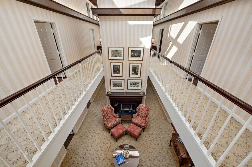 More Photos Of 1442 Coraopolis Heights Rd, Moon Township Hospitality For Sale