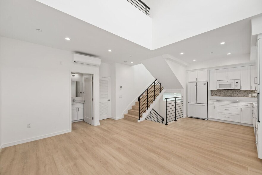 More Photos Of 1187 Crenshaw Blvd, Los Angeles Apartments For Sale