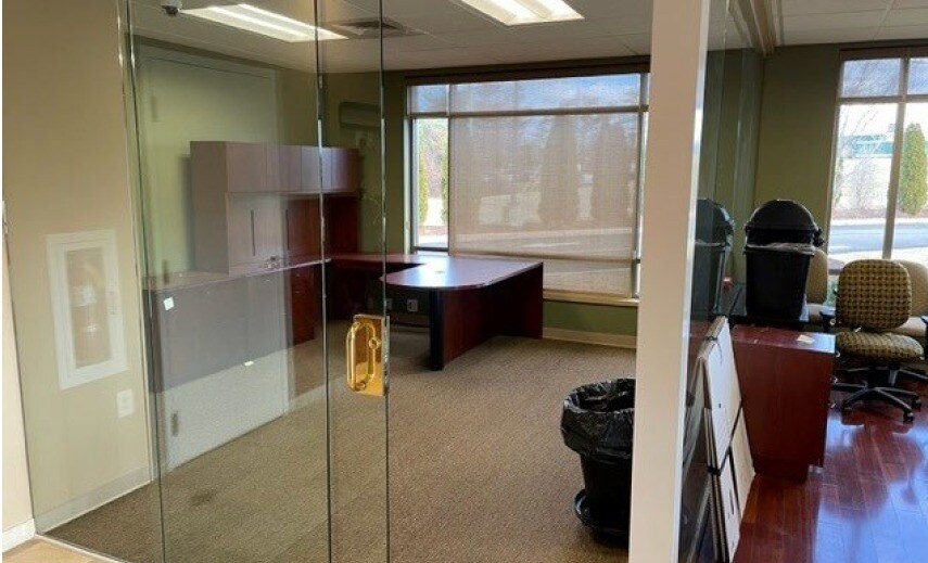 More Photos Of 7485 Limestone Dr, Gainesville Storefront Retail Office For Lease