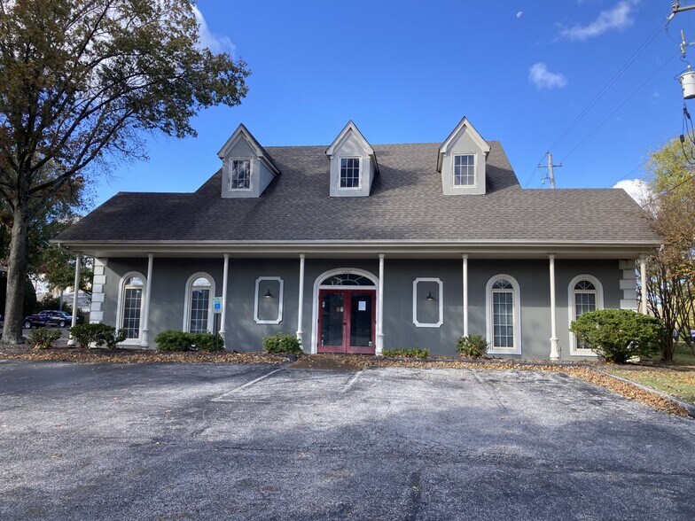 Primary Photo Of 2855 Summer Oaks Dr, Bartlett Healthcare For Sale