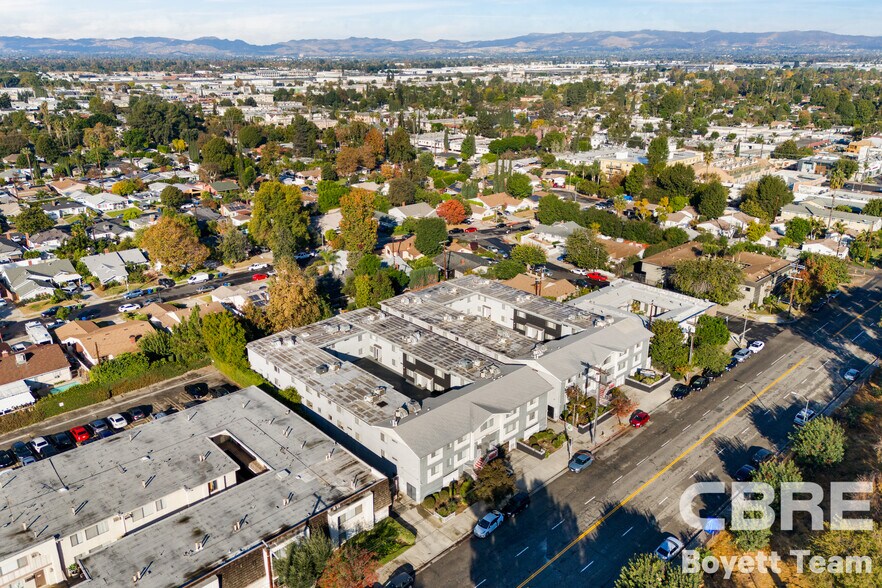 More Photos Of 6643 Haskell Ave, Van Nuys Apartments For Sale
