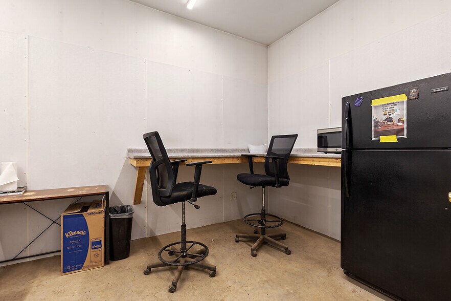 More Photos Of 350 Upper Main St, Fairfield Industrial For Sale