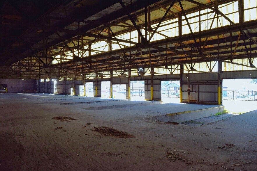 More Photos Of 7500 4th St, Marrero Distribution For Lease