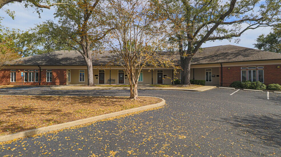 Primary Photo Of 2550 Marshall Rd, Biloxi Medical For Sale