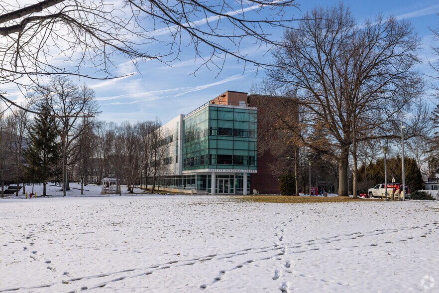 More Photos Of 300 Howard Ave, Staten Island Schools For Sale