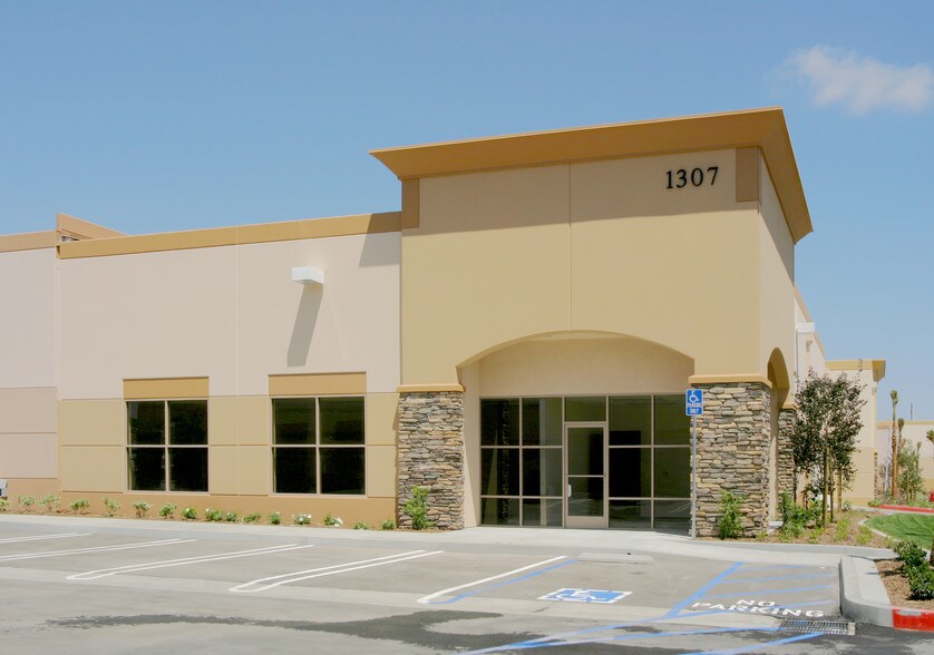 Primary Photo Of 1307 Calle Avanzado, San Clemente Warehouse For Lease
