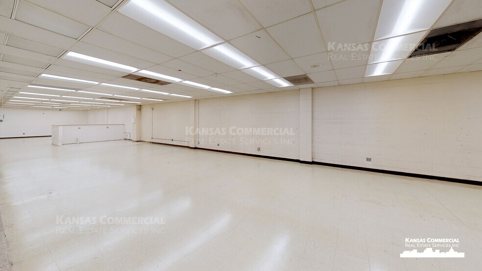 More Photos Of 400 SE Quincy St, Topeka Office For Lease