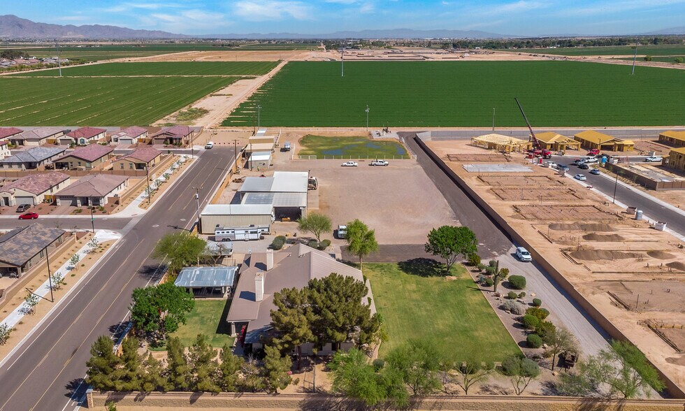 More Photos Of 18107 W Dunlap Rd, Goodyear Contractor Storage Yard For Sale