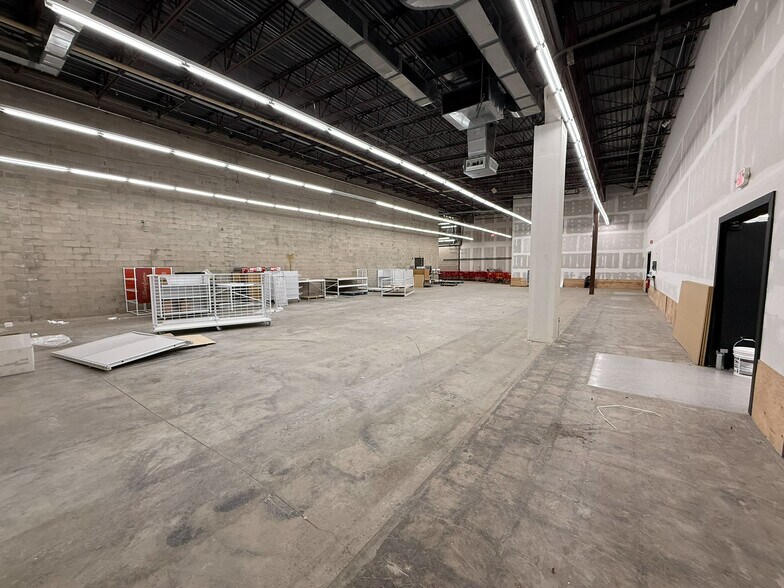 More Photos Of 2614 Bridge Ave, Albert Lea Freestanding For Lease