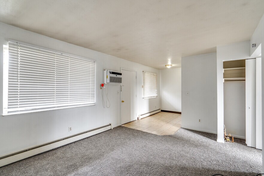 More Photos Of 2615 Ellet Ave, Akron Apartments For Sale