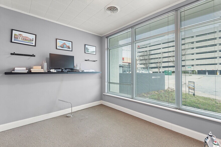More Photos Of 102 Paisley St, Greensboro Coworking Space