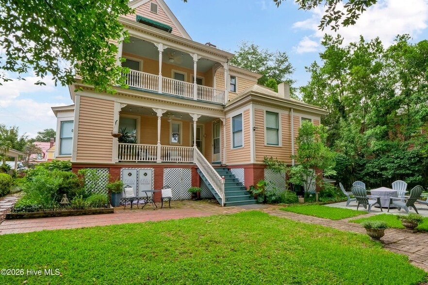 More Photos Of 412 S 3rd St, Wilmington Hospitality For Sale