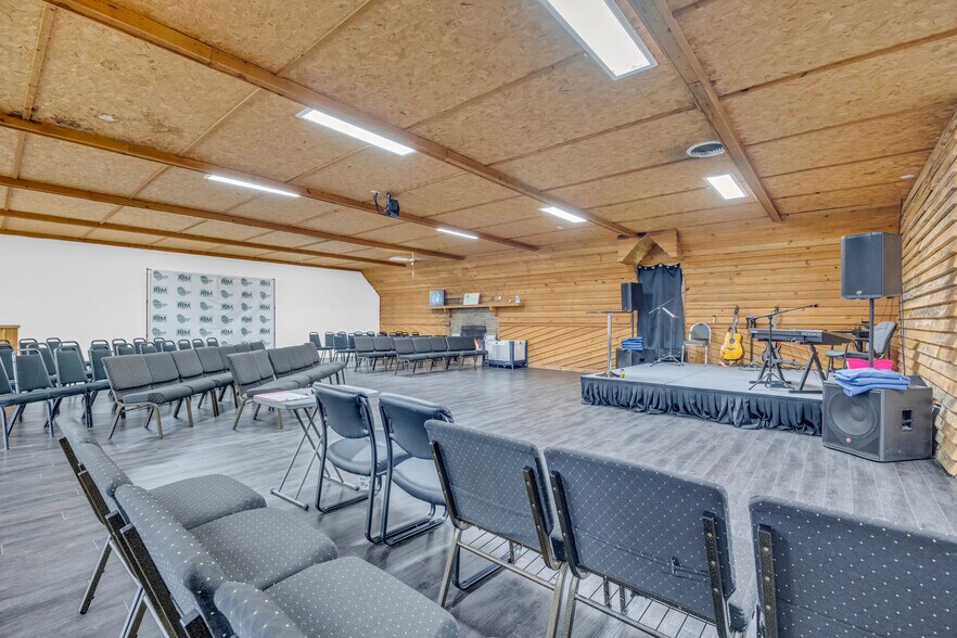 More Photos Of 252 Komplex Dr, Carnesville Warehouse For Sale