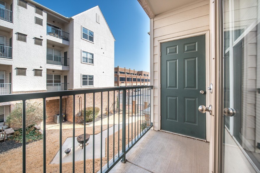 More Photos Of 301-409 N Walker Ave, Oklahoma City Apartments For Lease