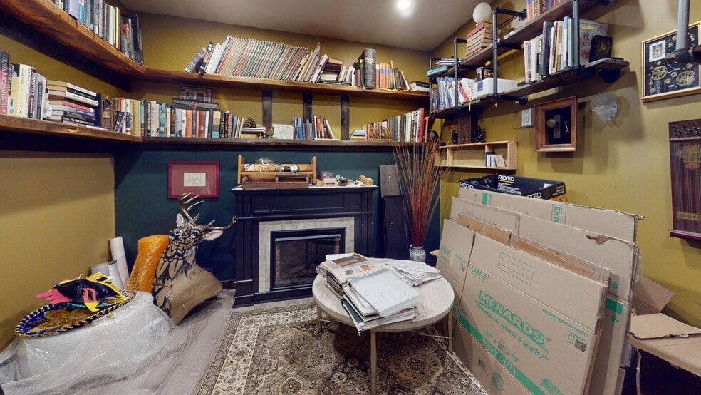 More Photos Of 15 W Redwing St, Duluth Office Residential For Sale