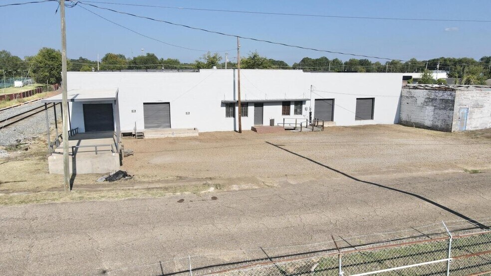 More Photos Of 803 9th St S, Columbus Warehouse For Lease