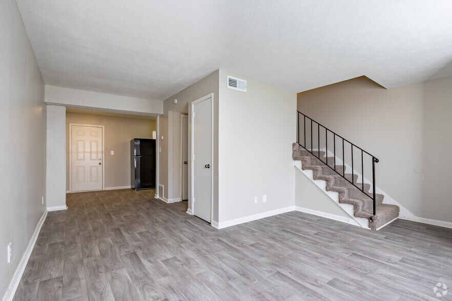 More Photos Of 4015 Covington Hwy, Decatur Apartments For Sale