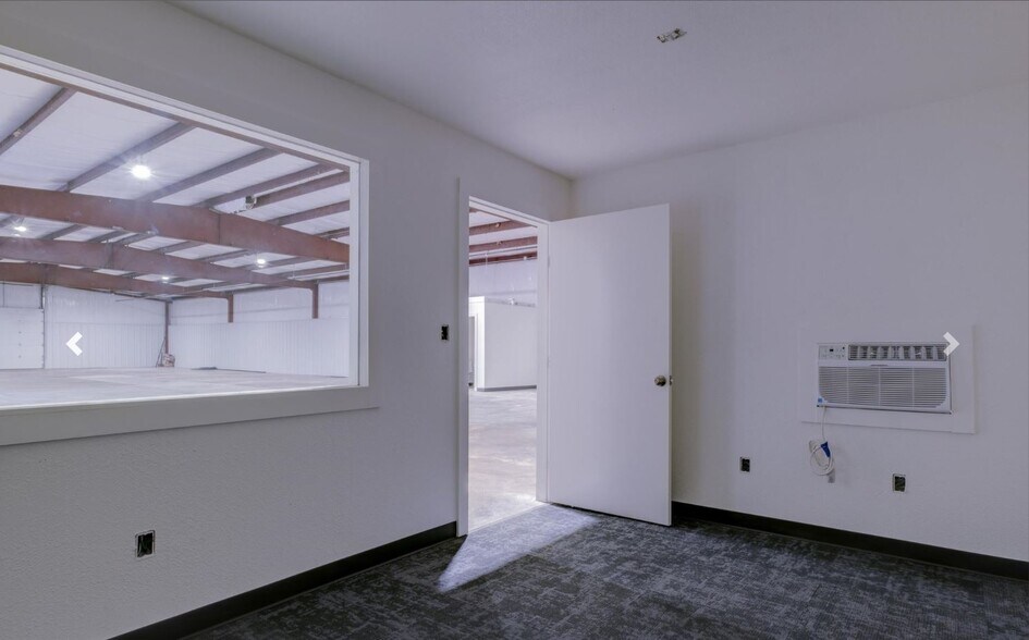 More Photos Of 211 SE 50th St, Oklahoma City Warehouse For Lease