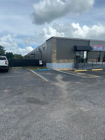More Photos Of 1011 W Lancaster Rd, Orlando General Retail For Sale