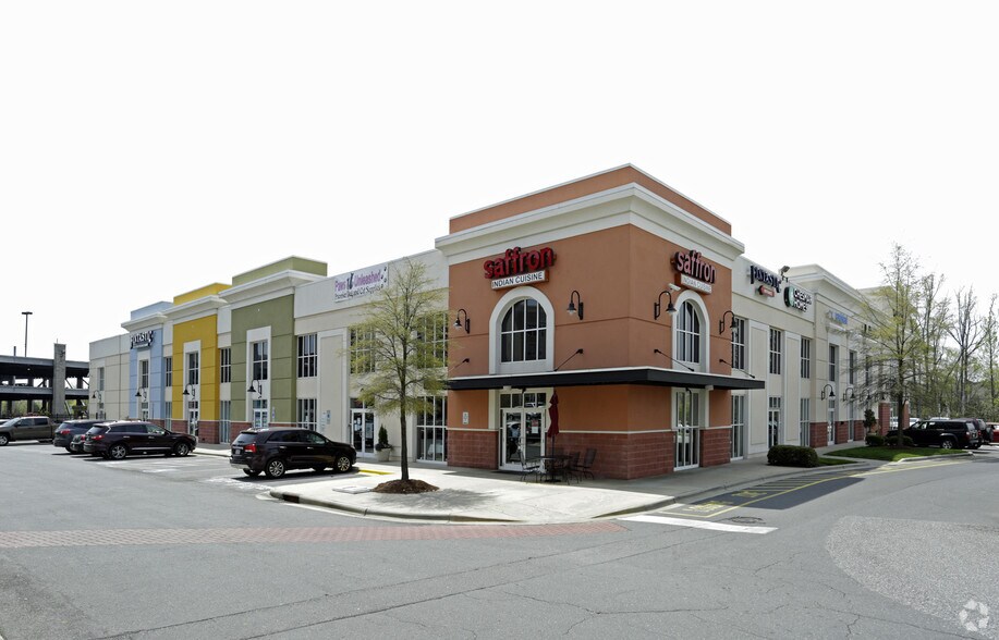 More Photos Of 2135 Ayrsley Town Blvd, Charlotte Freestanding For Lease