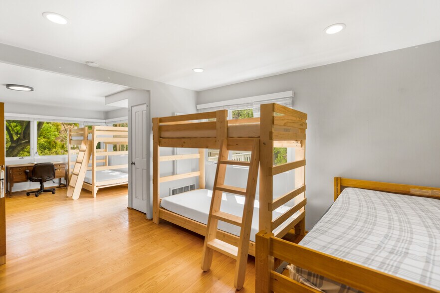 More Photos Of 543 1/2 Arroyo Ave, Santa Barbara Apartments For Sale