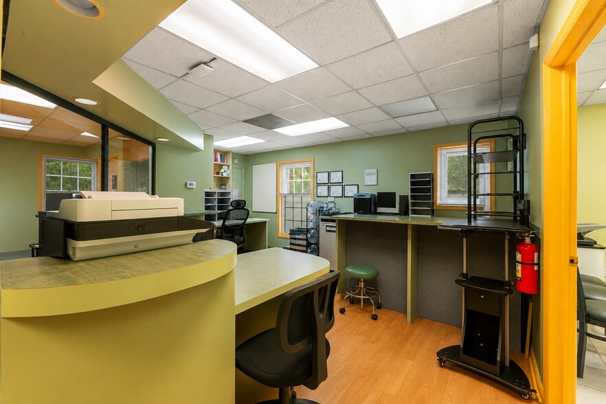 More Photos Of 7 Auer Ct, East Brunswick Office For Sale