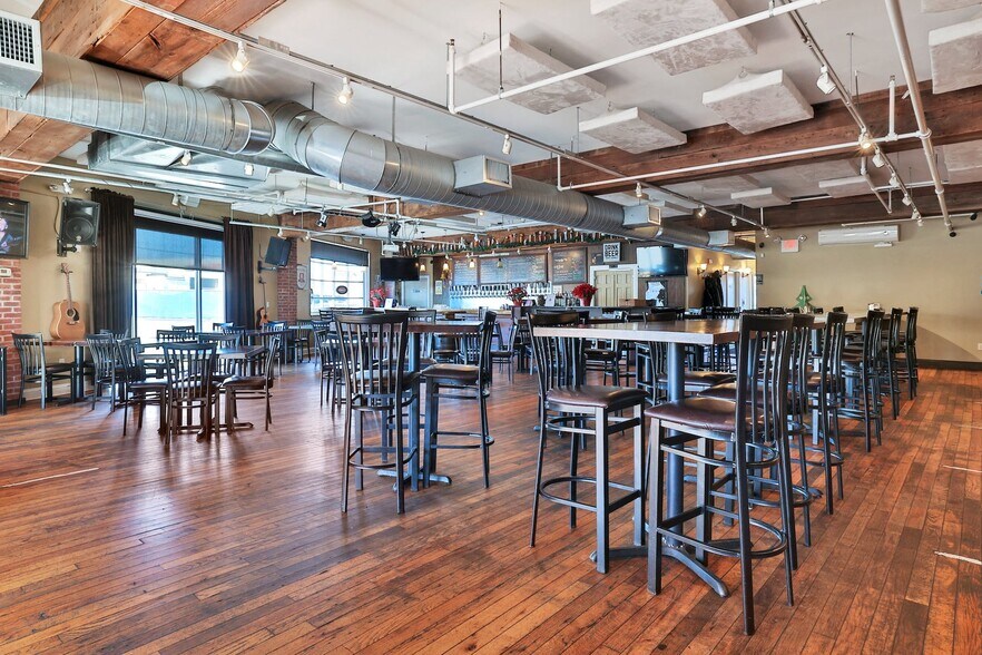 More Photos Of 148-164 E Route 59, Nanuet Freestanding For Sale