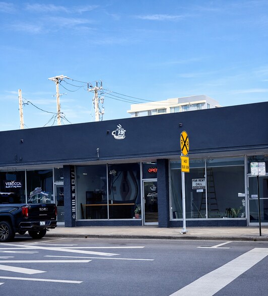 Primary Photo Of 2029 Tyler St, Hollywood General Retail For Lease