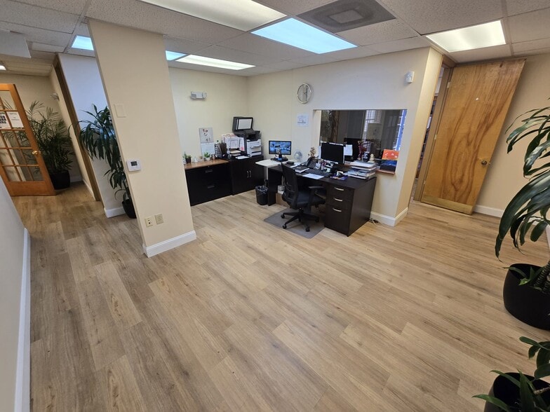 More Photos Of 7777 N University Dr, Tamarac Medical For Sale