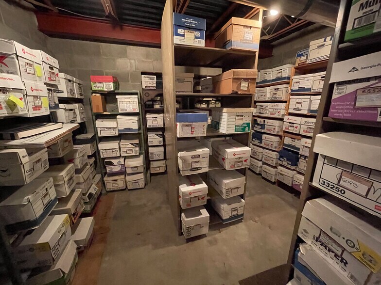 More Photos Of 1126 6th Ave, Beaver Falls Office For Sale