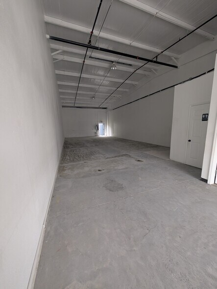 More Photos Of 1500 Tileston Rd, Saint Cloud Warehouse For Sale