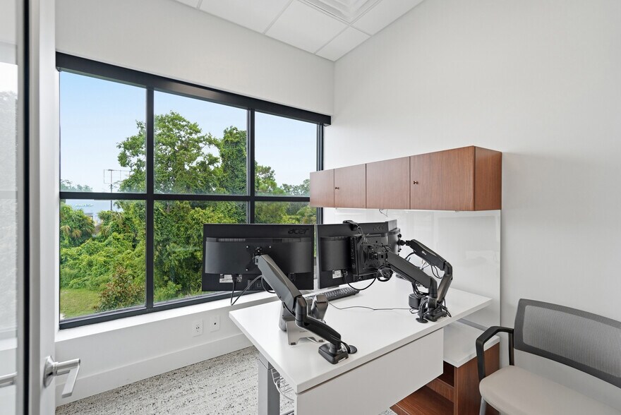 More Photos Of 1650 US Highway 1 S, Saint Augustine Office For Lease