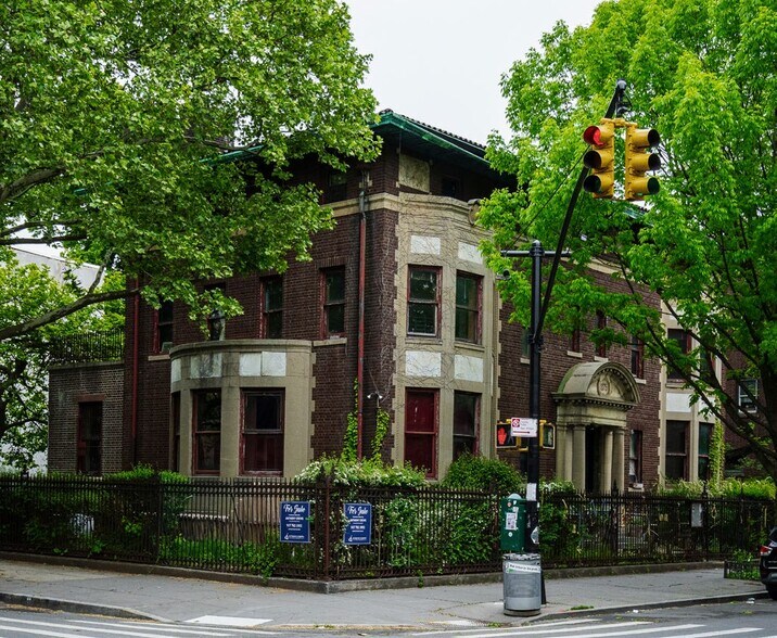 More Photos Of 375 Stuyvesant Ave, Brooklyn Office Residential For Sale