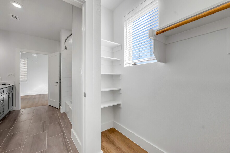 More Photos Of 5313 Reiger Ave, Dallas Apartments For Sale