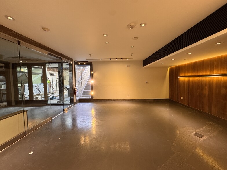 More Photos Of 520 E Cooper Ave, Aspen Office For Lease