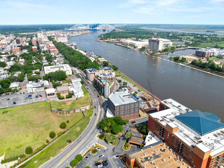 More Photos Of 620 E River St, Savannah Storefront For Lease