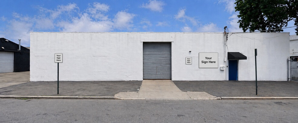 Primary Photo Of 530 Ray St, Freeport Manufacturing For Sale